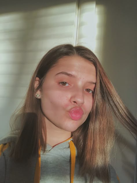 <em>Isabella R.</em>